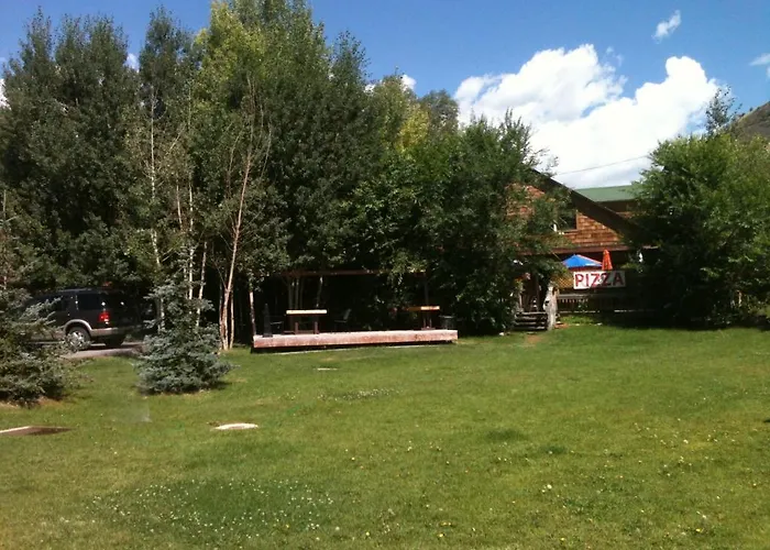 Teton Gables Motel 3*